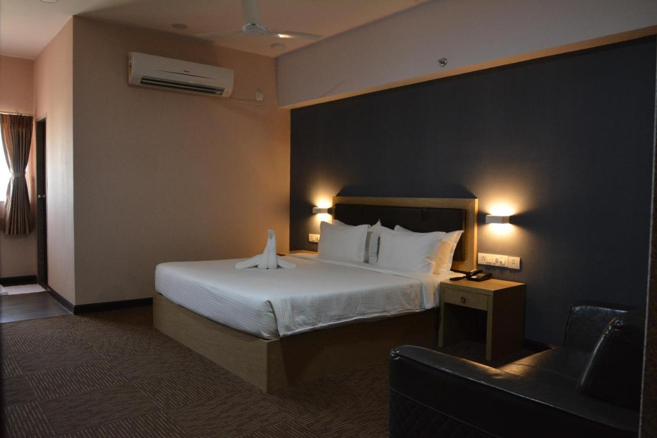 Treehouse Morina Hotel Vithalpur Bagian luar foto